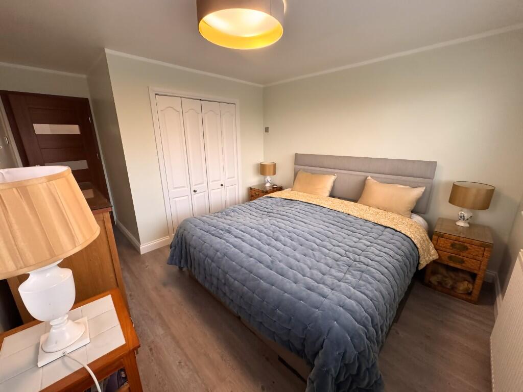 Bedroom 1 (2)