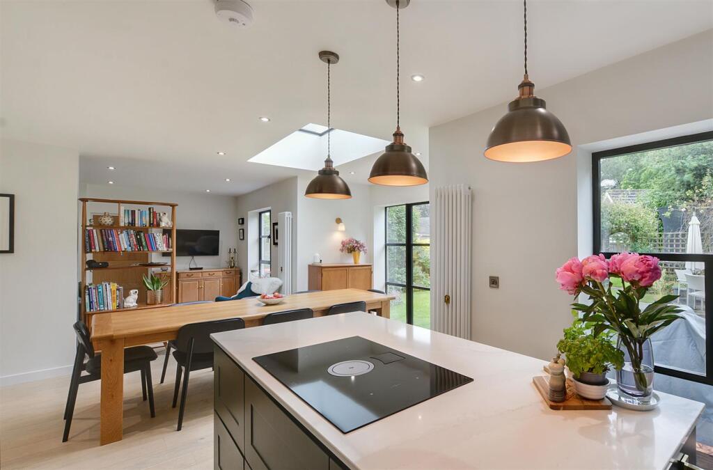 DSC_3146kitchen diner.jpeg