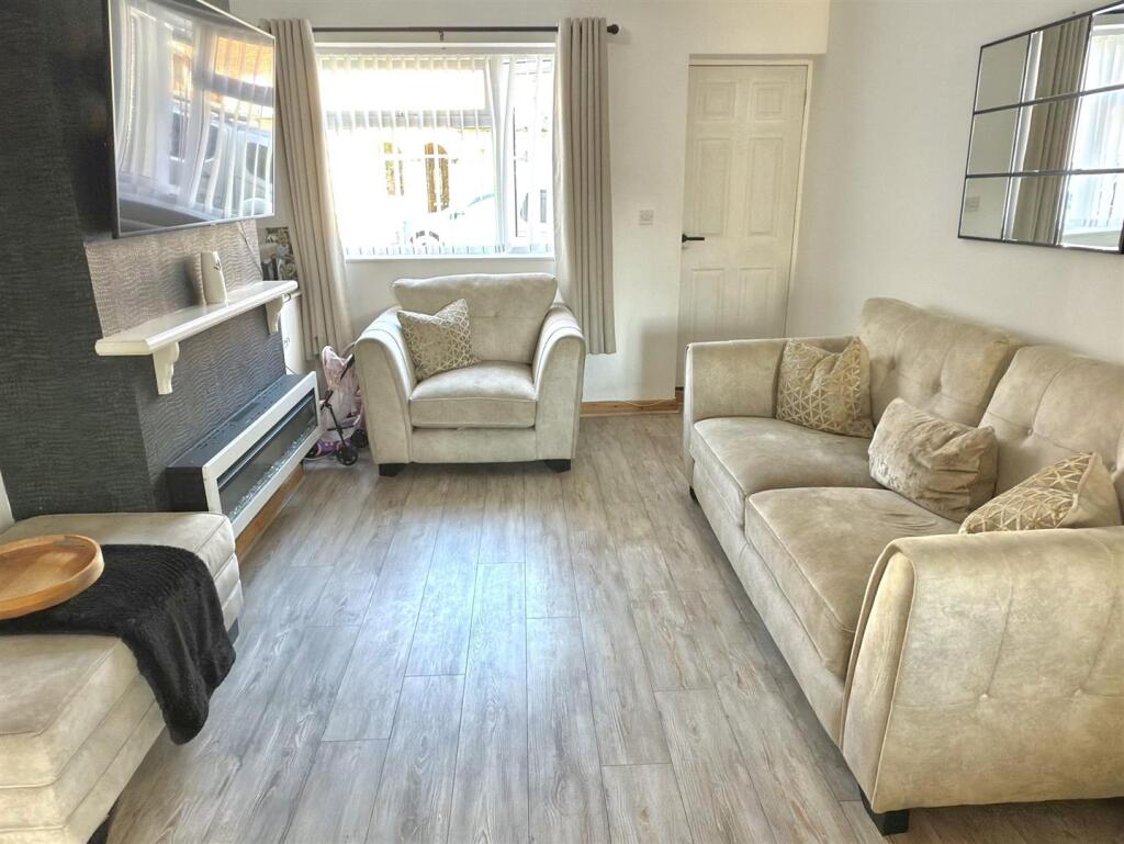 LIVING AREA.jpg