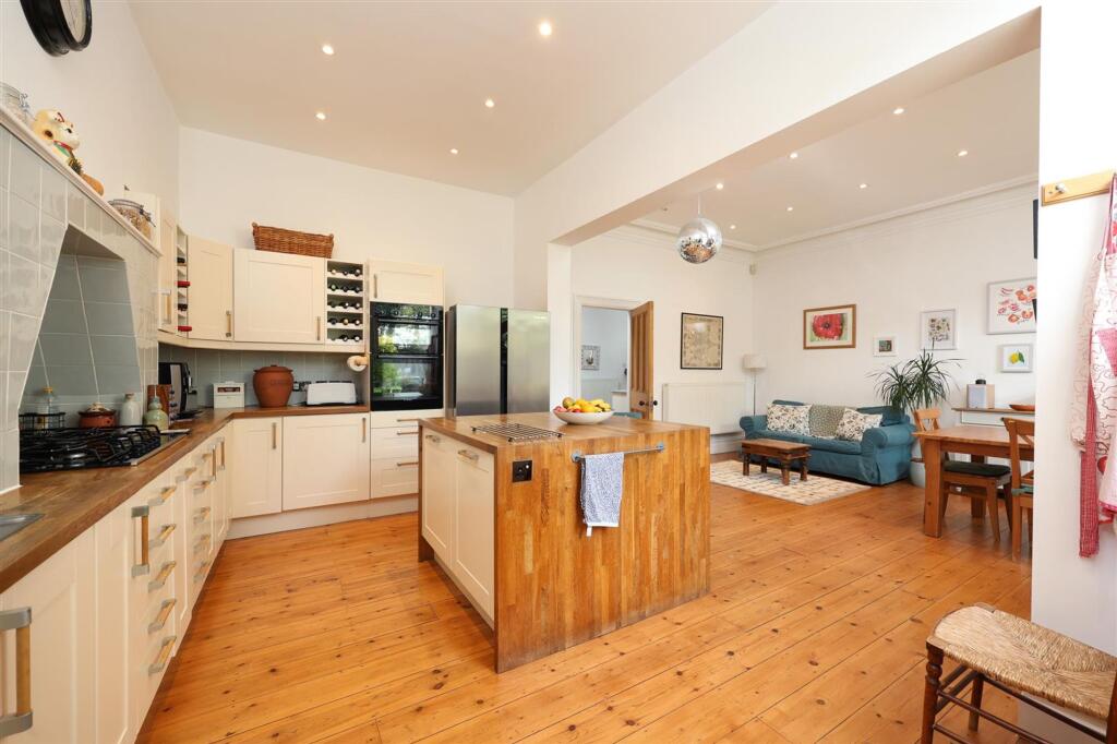 4 Julius Road 19.JPG