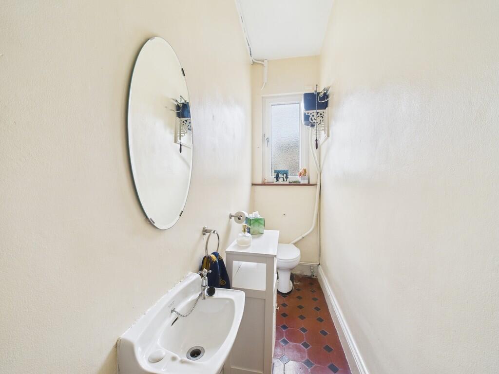 CAM02089G0-PR0561...