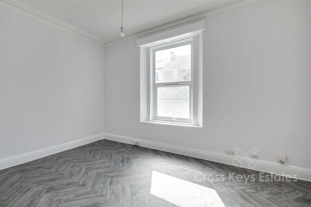 Sitting Room/Kitchen