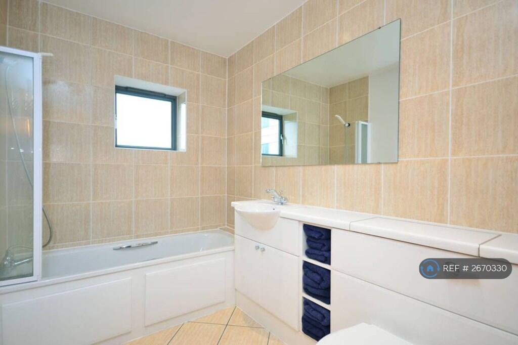 Main Bathroom