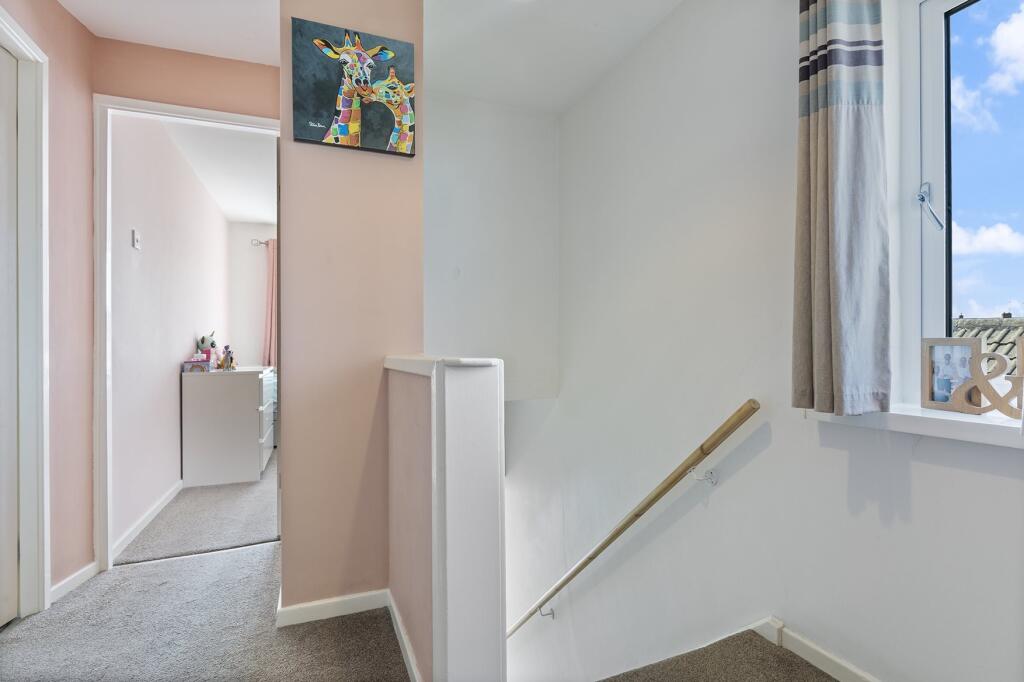 45 Winchester Way 12