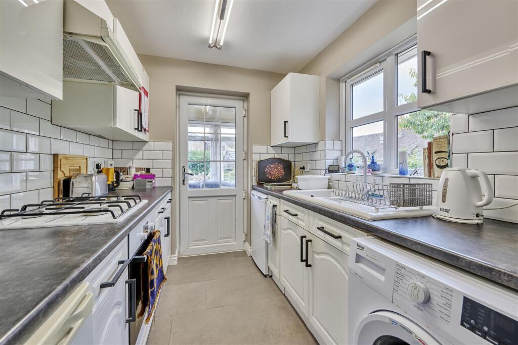 12-08-24-31 The Spir