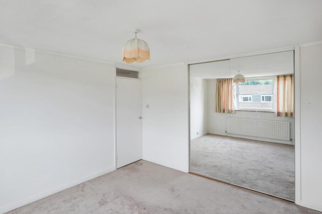 5 Conifer Close, Waterlooville, Hampshire PO8 8AF