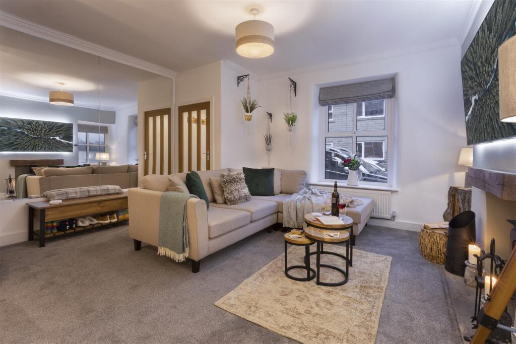 Living room - 03 copy.jpg