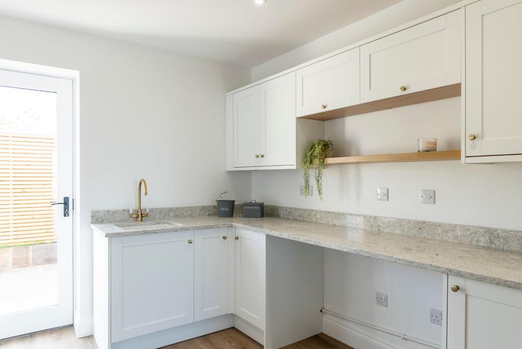 Handy Utility/pantry