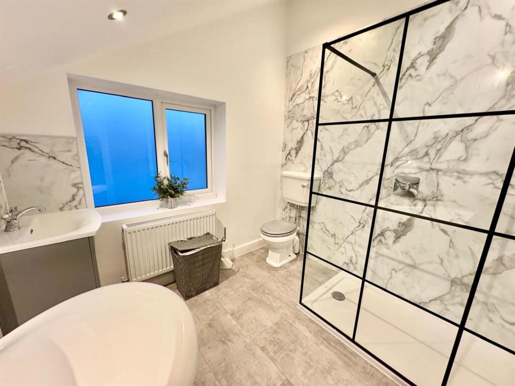 PHOTO-2025-11-17-21-38-55 (2) - Copy.jpg