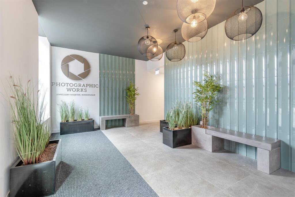 8652869-interior07.jpg