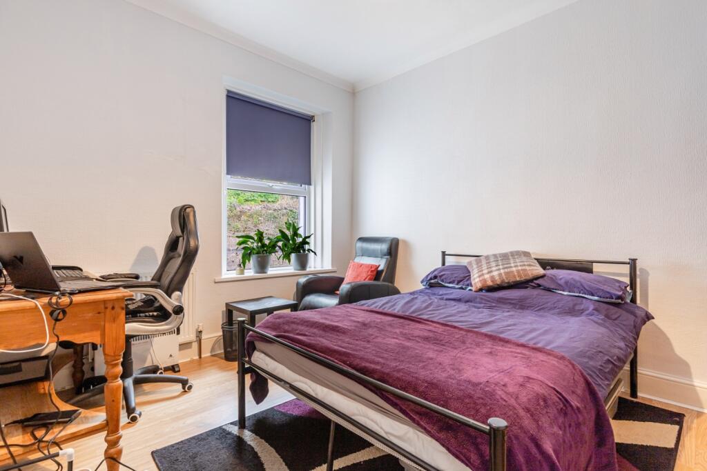 A11 - 50 Parkfield Road, Torquay - 250319