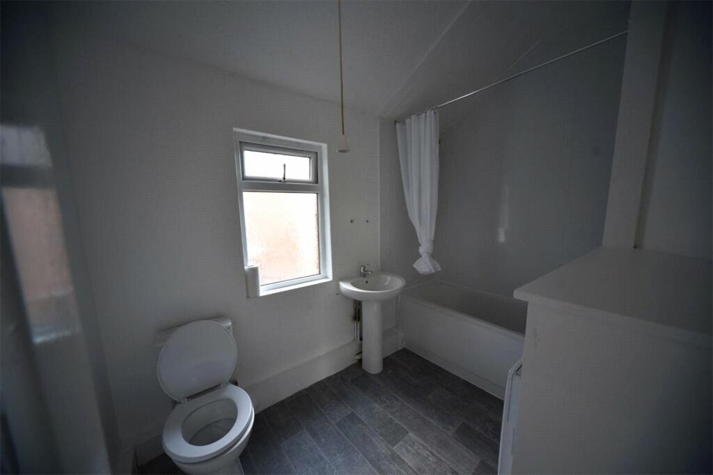 Bathroom.JPG