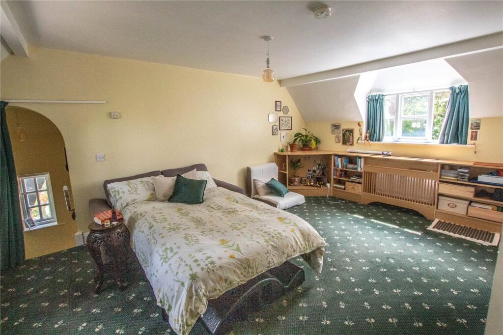 Bed/Sitting Room