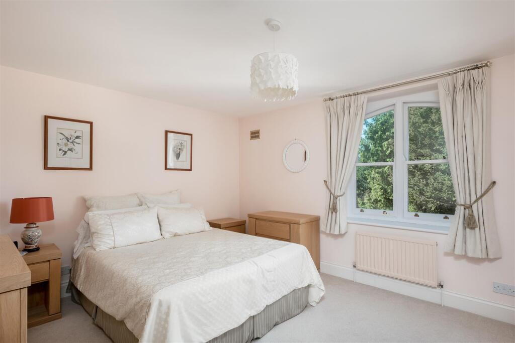 8 Wychwood House-6.jpg