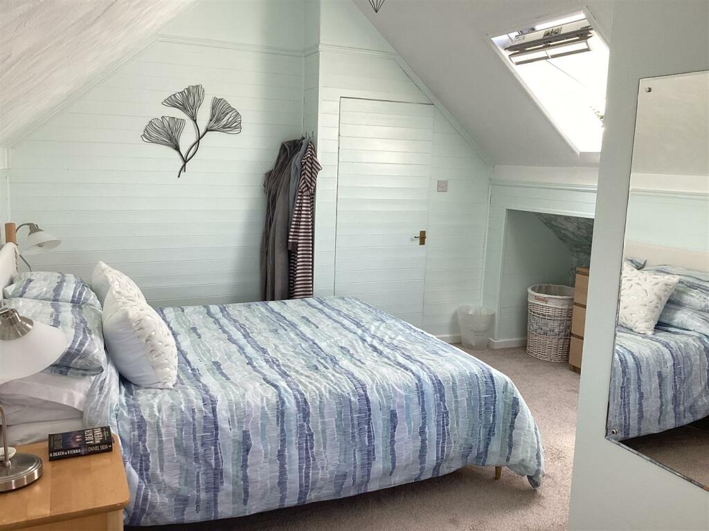bed up 2.jpg