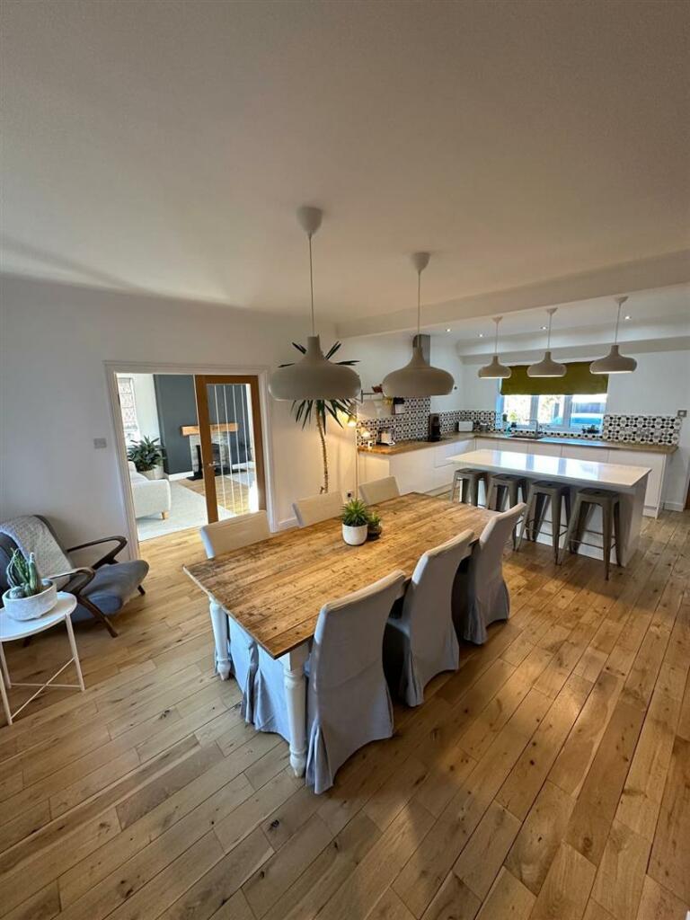 Kitchen Diner