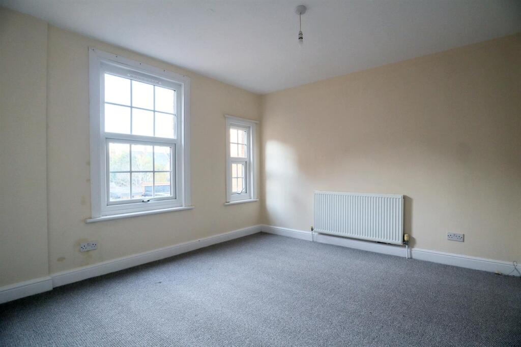 Bedroom 2.jpg