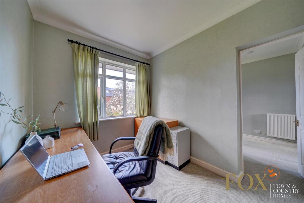 2 St Catherins Hill (21).jpg