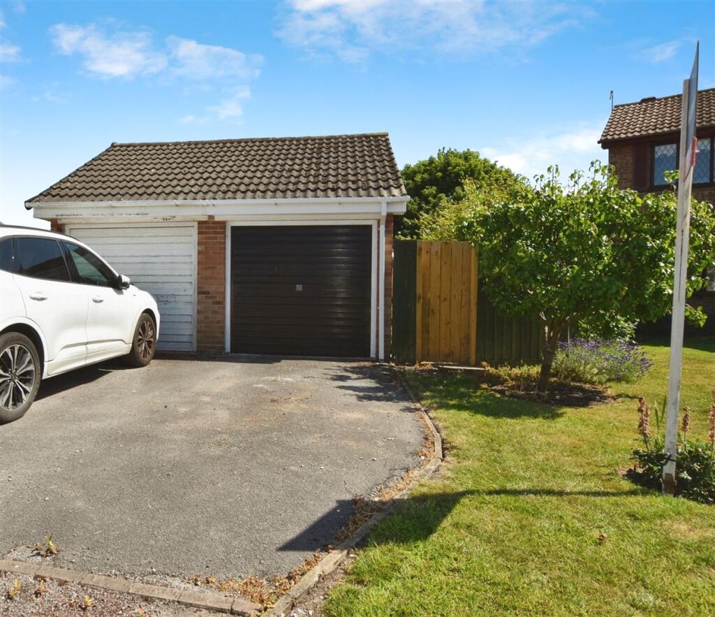 Garage &amp; Driveway