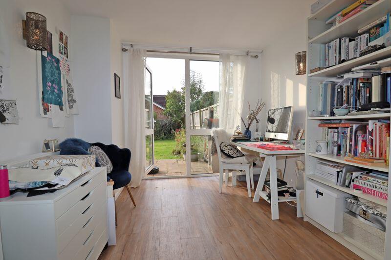 OIFFICE/SUNROOM