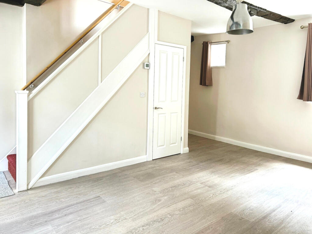 Grade II Listed Terraced Cottage