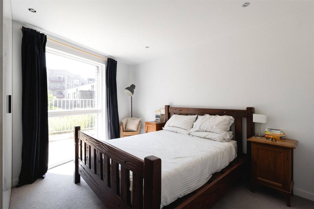 Studio House E20