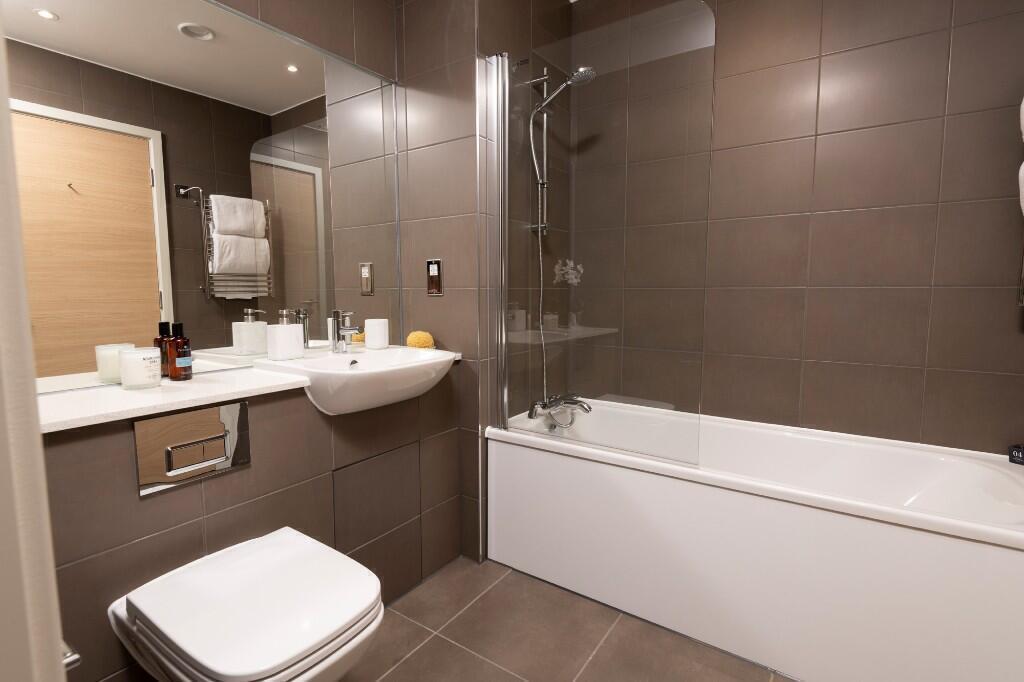 Main Bathroom
