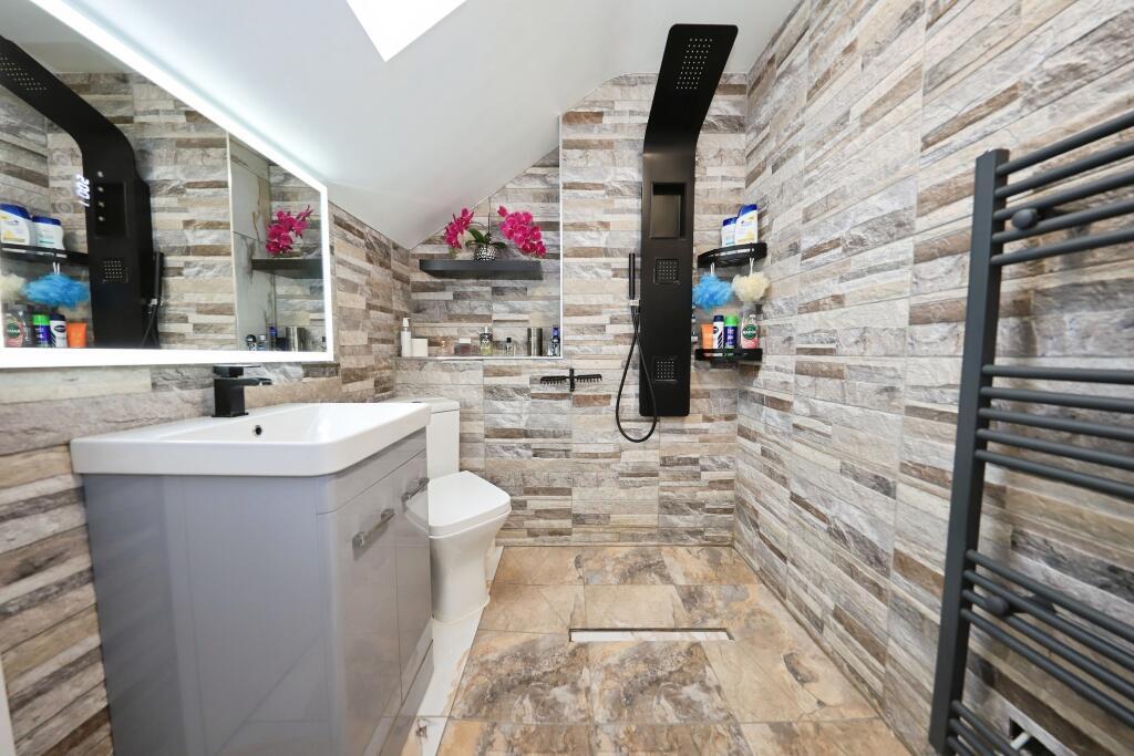 En-Suite Wet Room