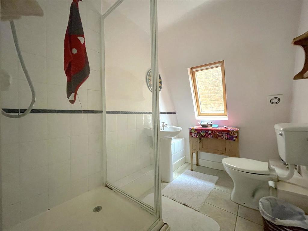 Shower Room (1).jpeg