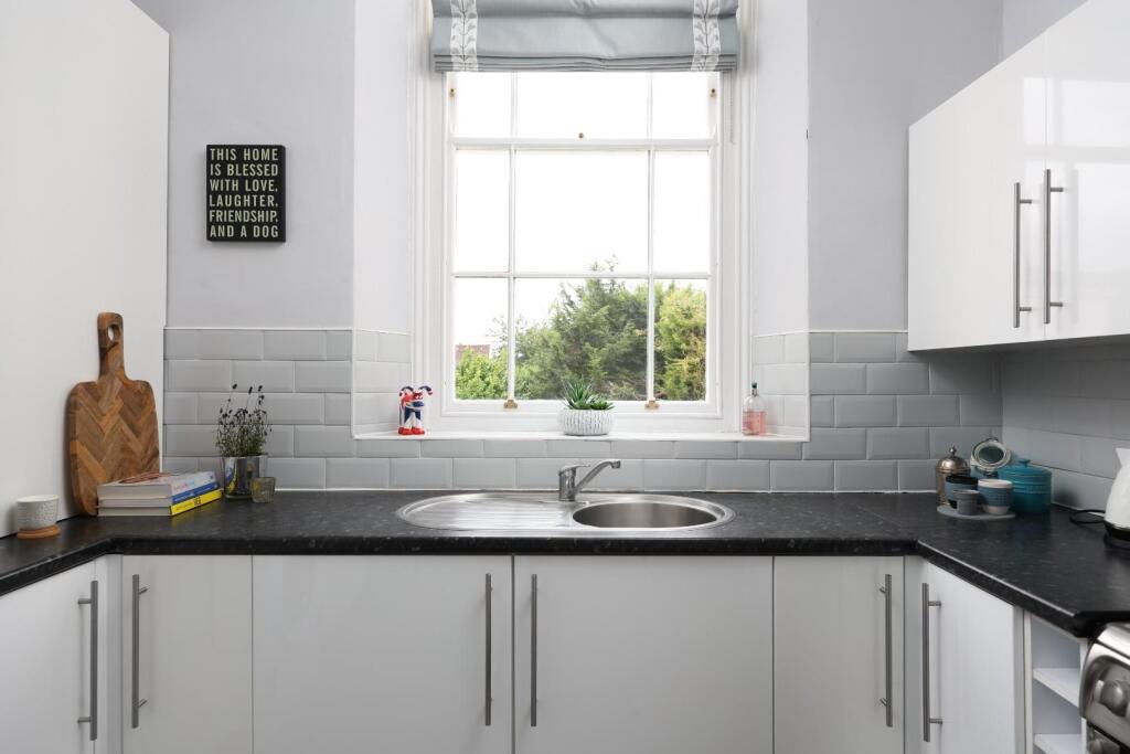 1 Redland Court 7.JPG