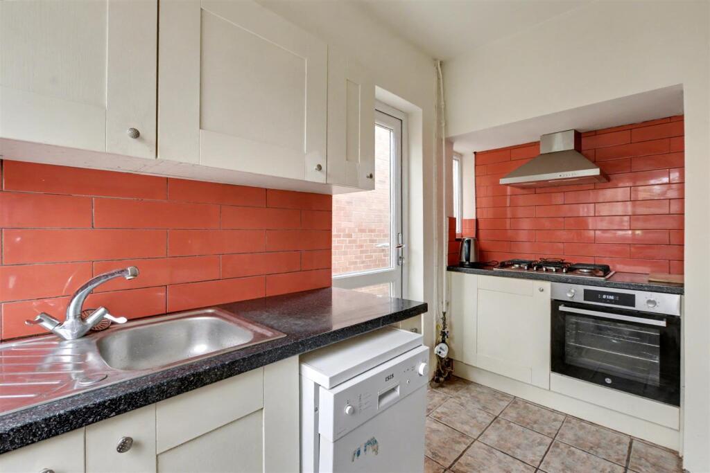 Kitchen_3.jpeg