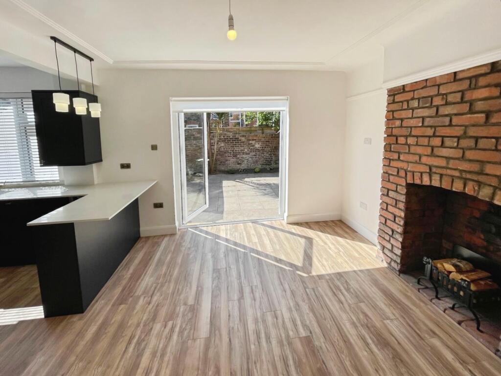 0e736459--4FF0-8C46-5AD0FAC8E69C-28189-0000041651A