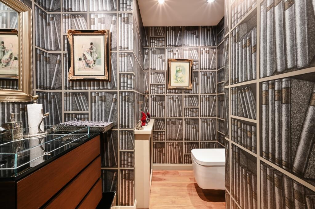 WATERSIDE POINT, ...