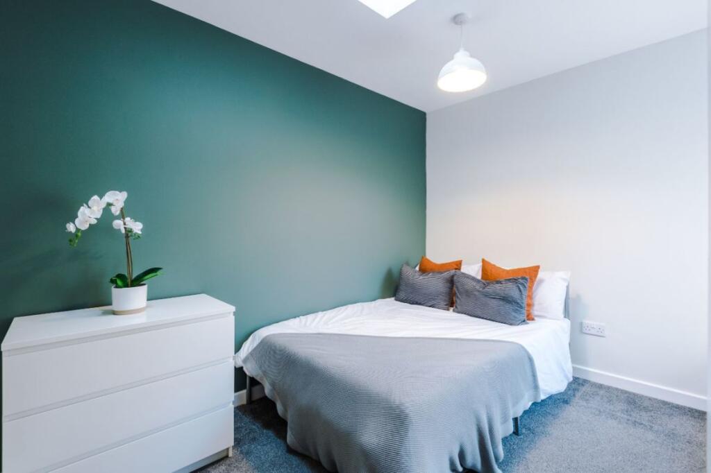 51ST - Bedroom 5
