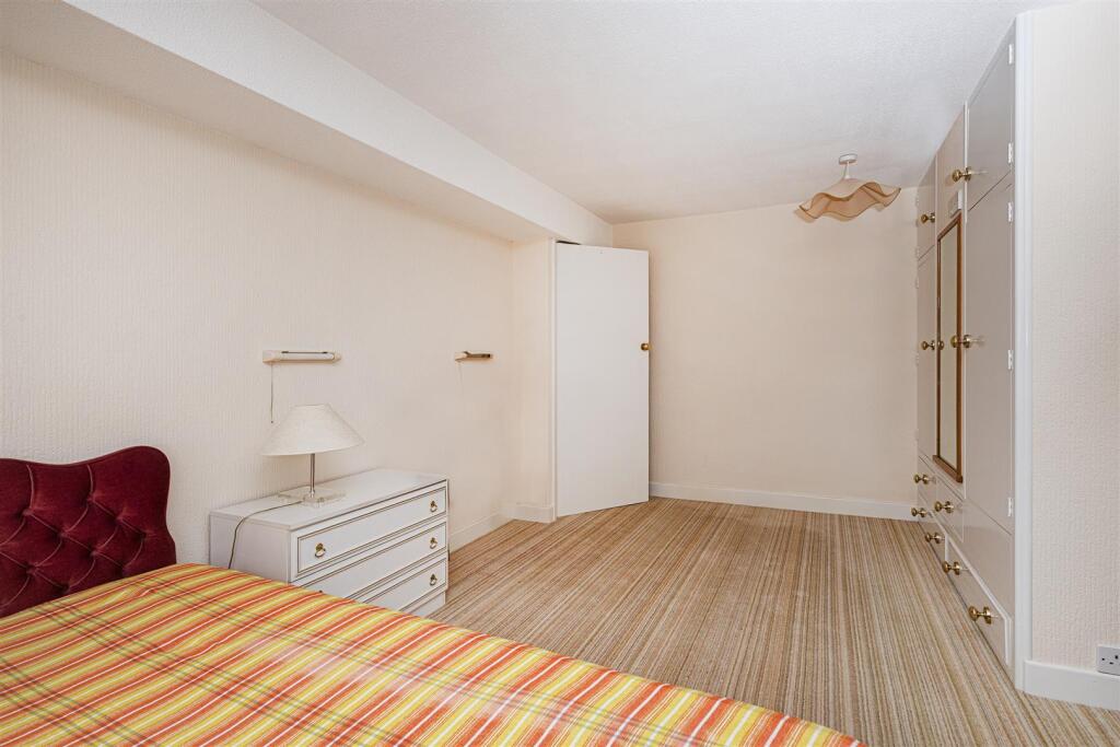 Bramleys Estate Agents - Flush House Lane - Holmfi