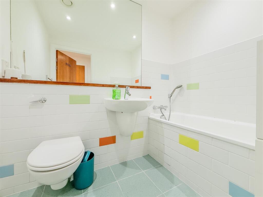 Main Bathroom
