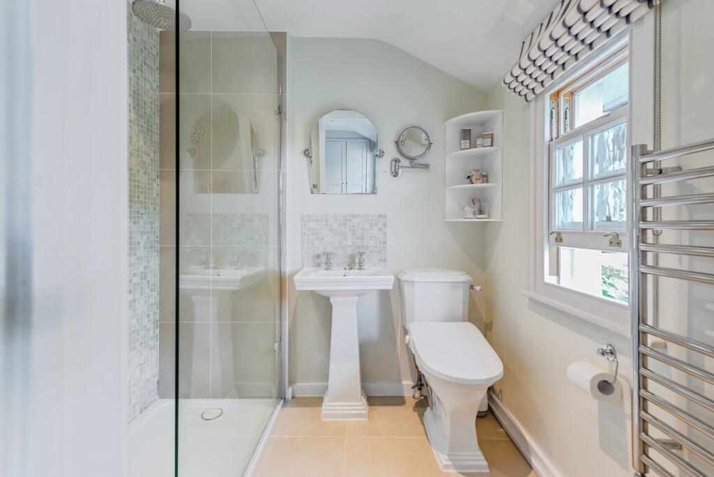 Ensuite