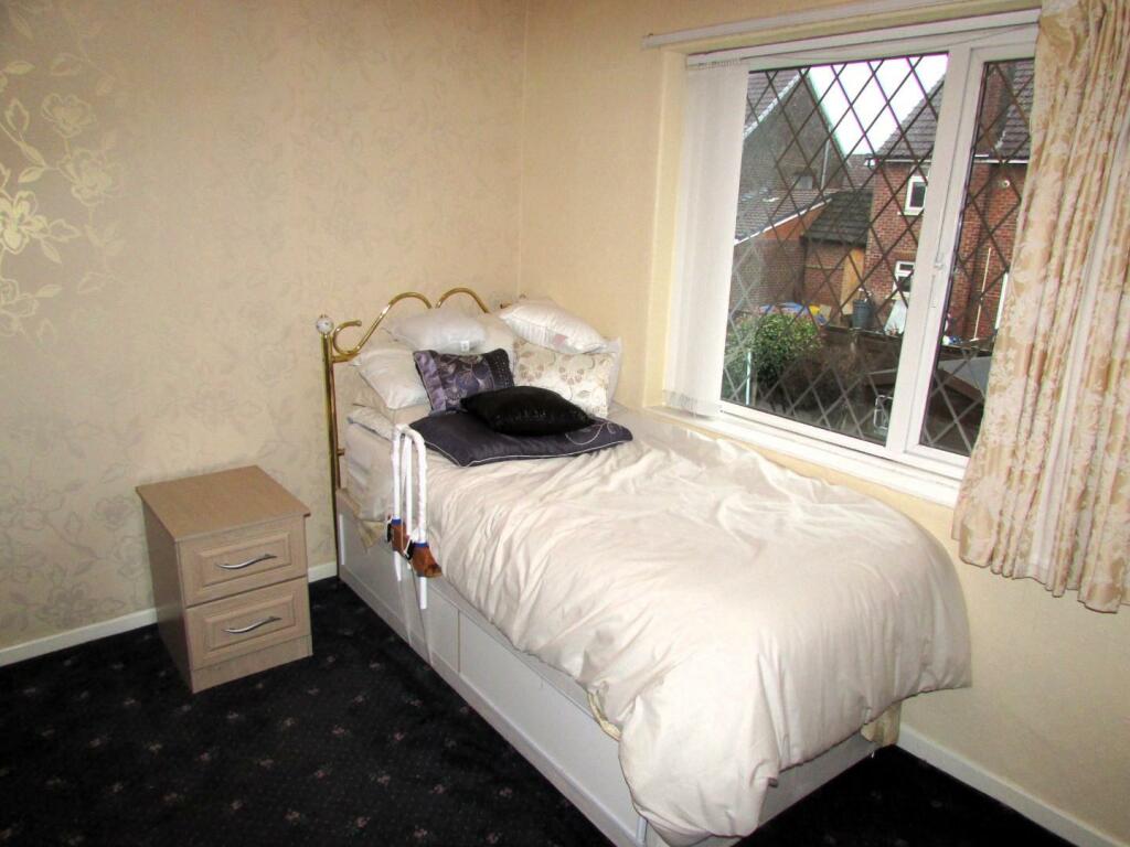 ProppsHallDv55bed2.JPG