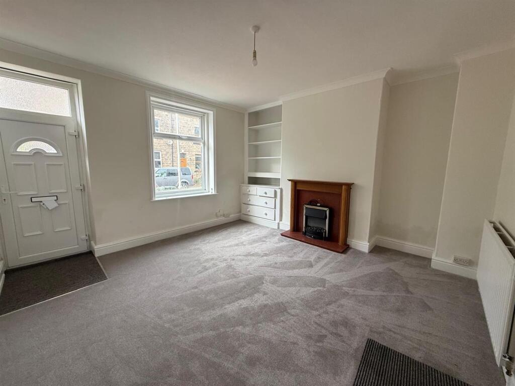 3 bed terrace, Steeton