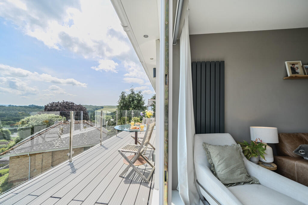 1307289-20-685187...