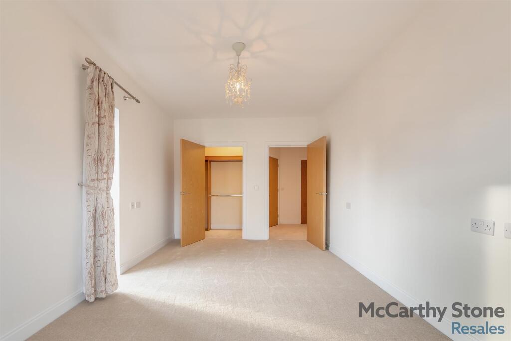 8668183-interior12.jpg