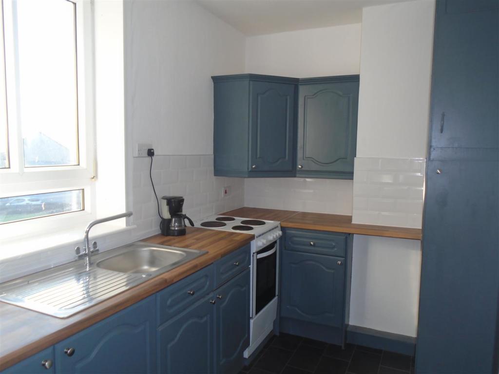 88TownheadStreetKitchen2.JPG