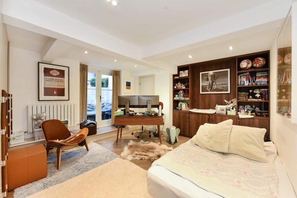 35 York House (15).JPG