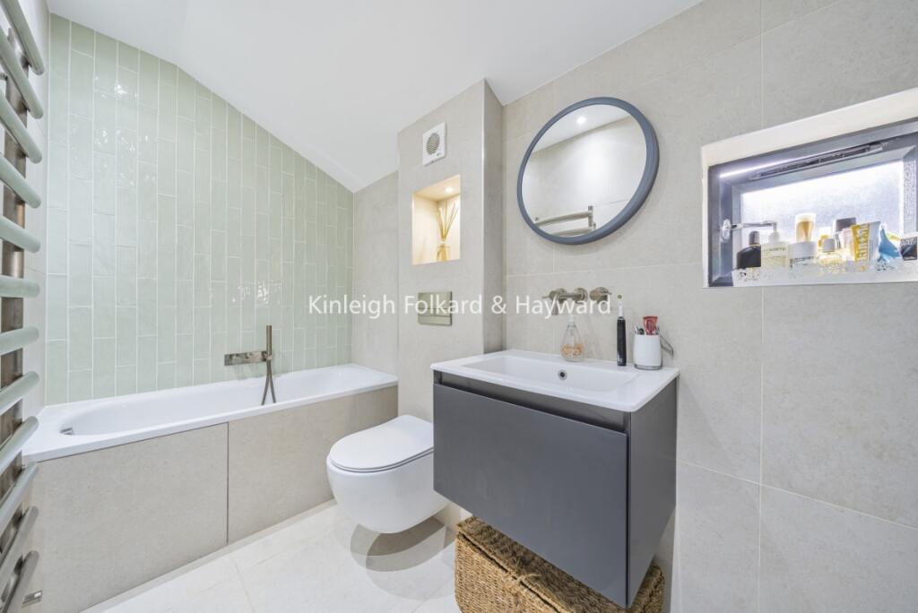 32f6cc9d-e94e-44c7-b