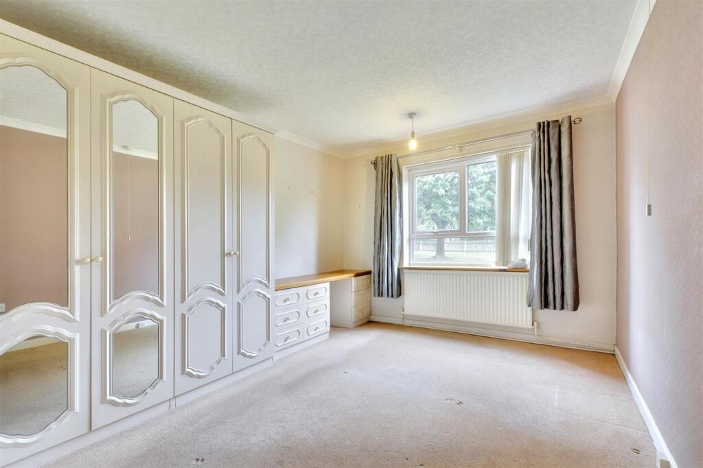 Bedroom_2.jpeg