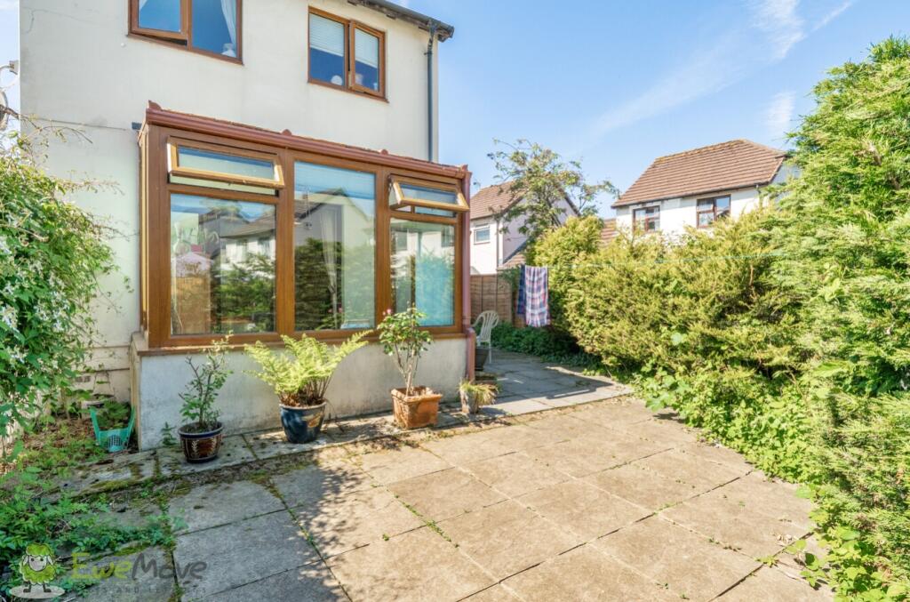 b5b6f9b9-1c9b-4c78-b90d-2d32a4dce4bb