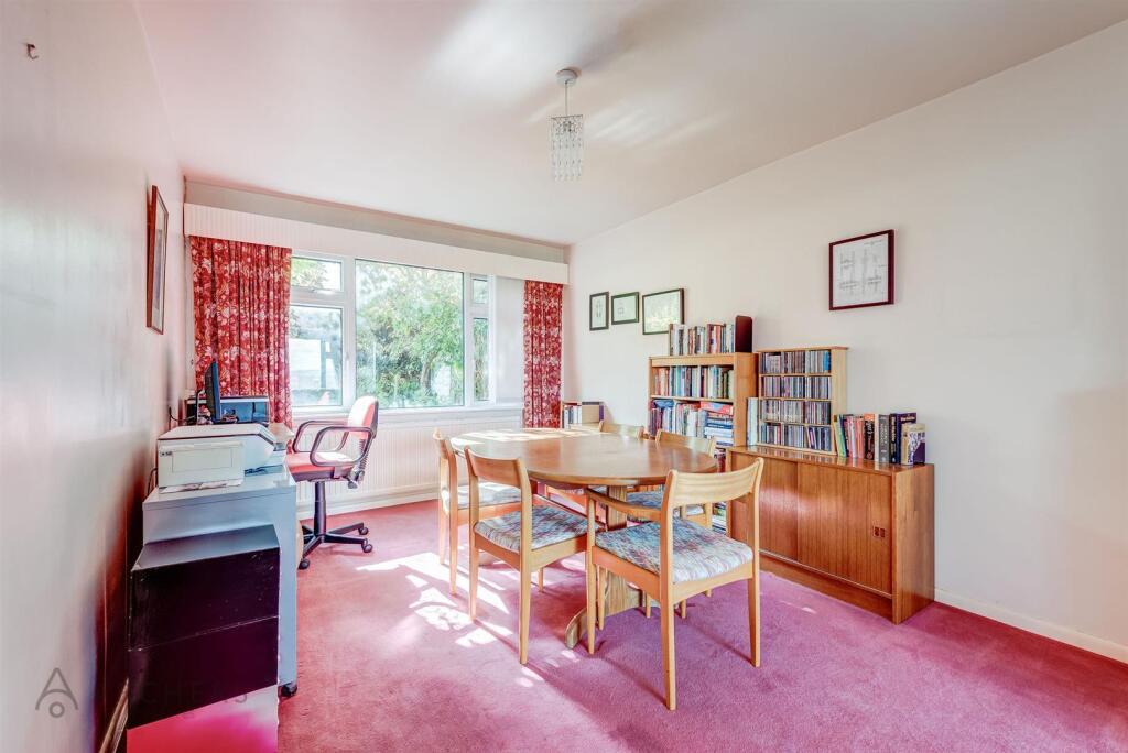 14DenBankClose(Interior)-9.jpg