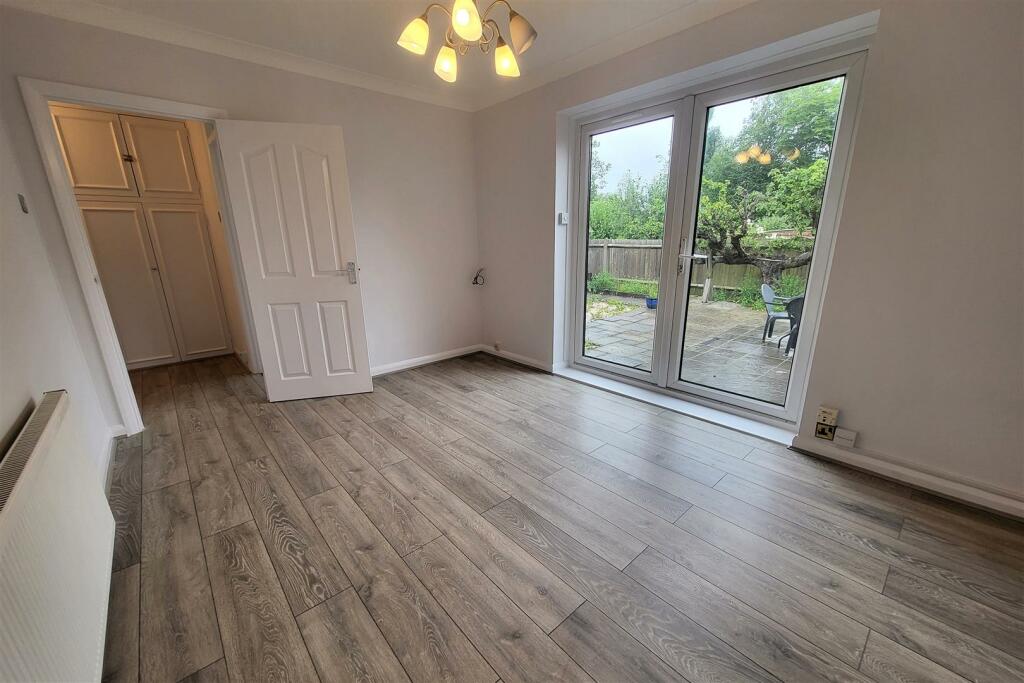 BEDROOM 2: