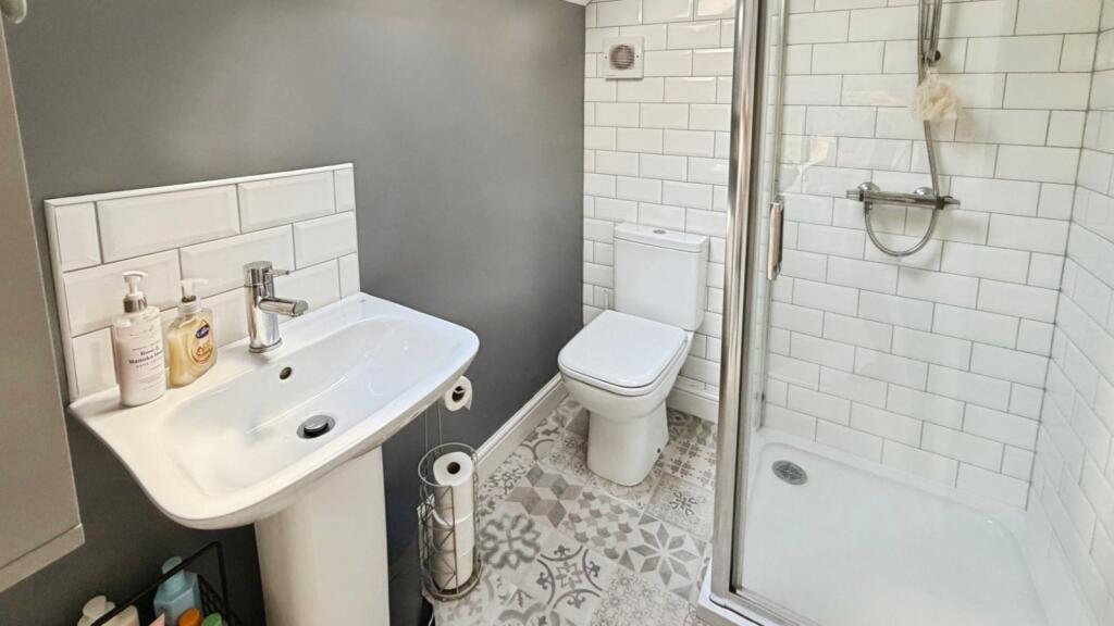 Ensuite