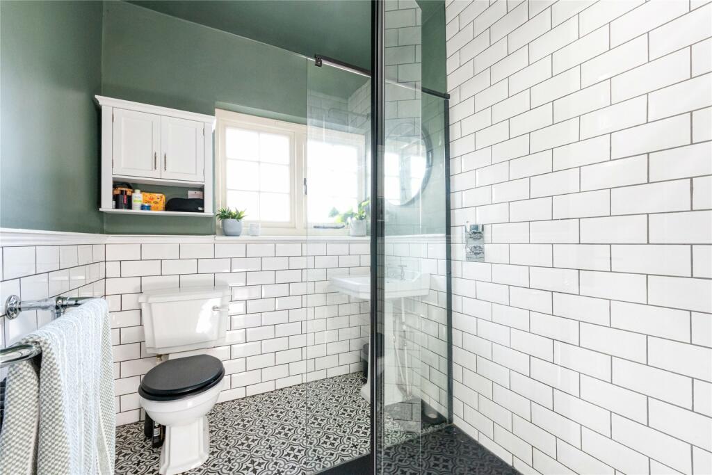 Family Shower Room